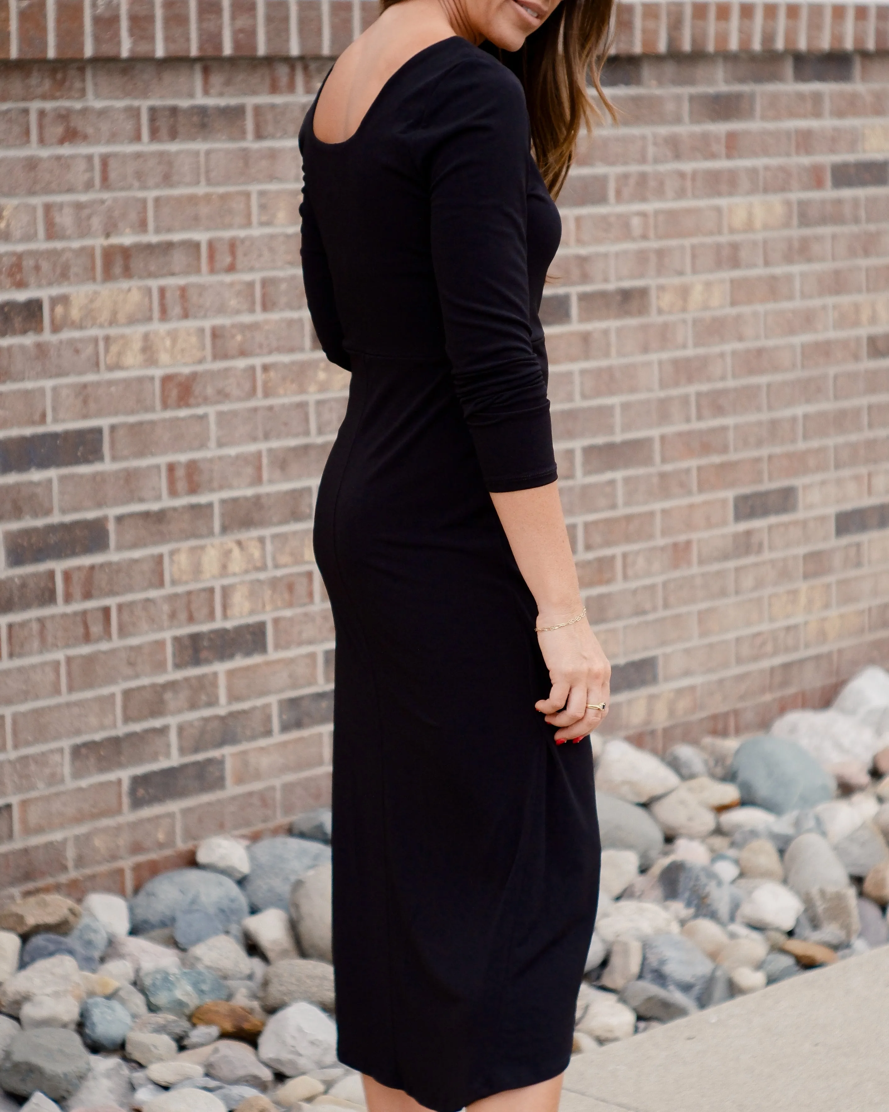 Mia's Chic Wrap Midi Dress