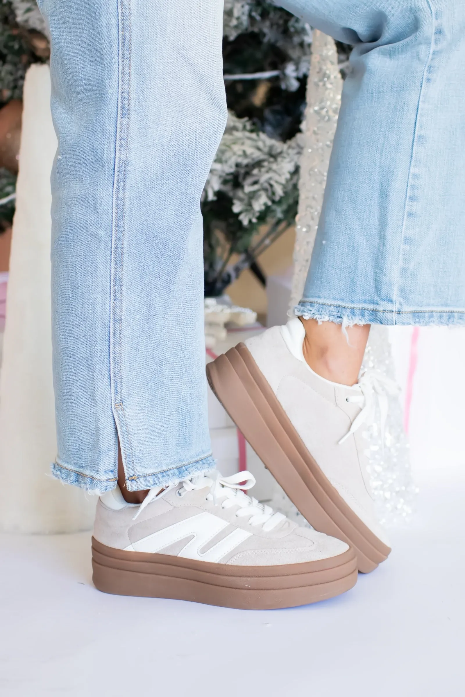 Swiftie Platform Sneakers - Beige